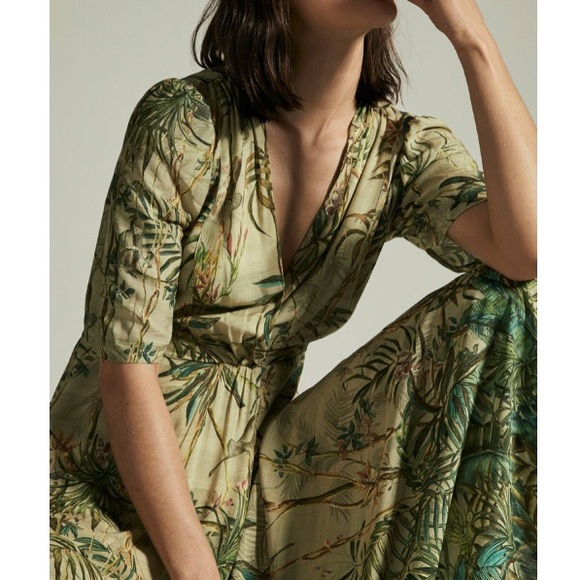 🧉OYSHO🧉POSH JUNGLE PRINTED DRESS🧉 - Picture 7 of 9